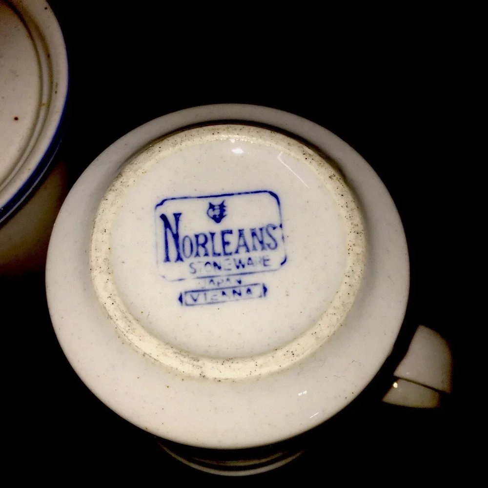 VTG Norleans Vienna Blue/White Floral Speckled Creamer, Sugar 4 Coffee,Tea Cups